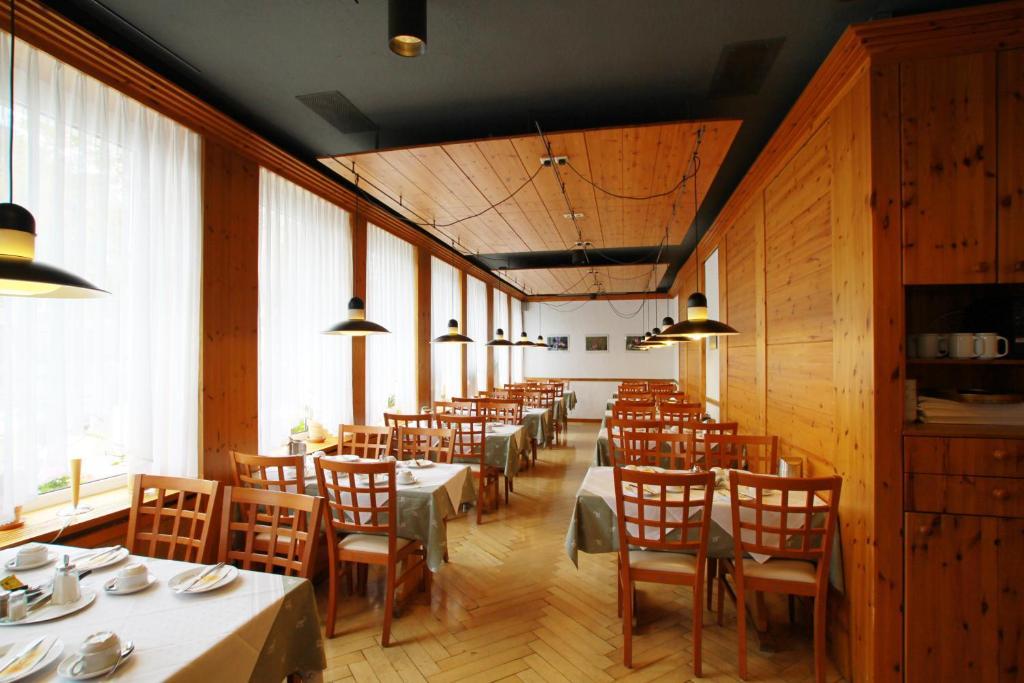 Hotel Goldener Hirsch ฟรีดริชส์ฮาเฟน ภายนอก รูปภาพ