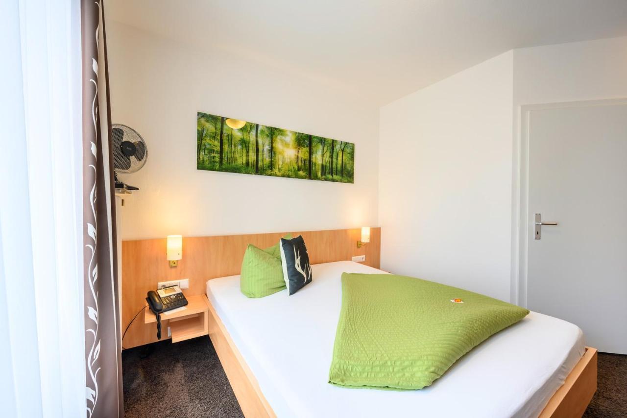 Hotel Goldener Hirsch ฟรีดริชส์ฮาเฟน ภายนอก รูปภาพ