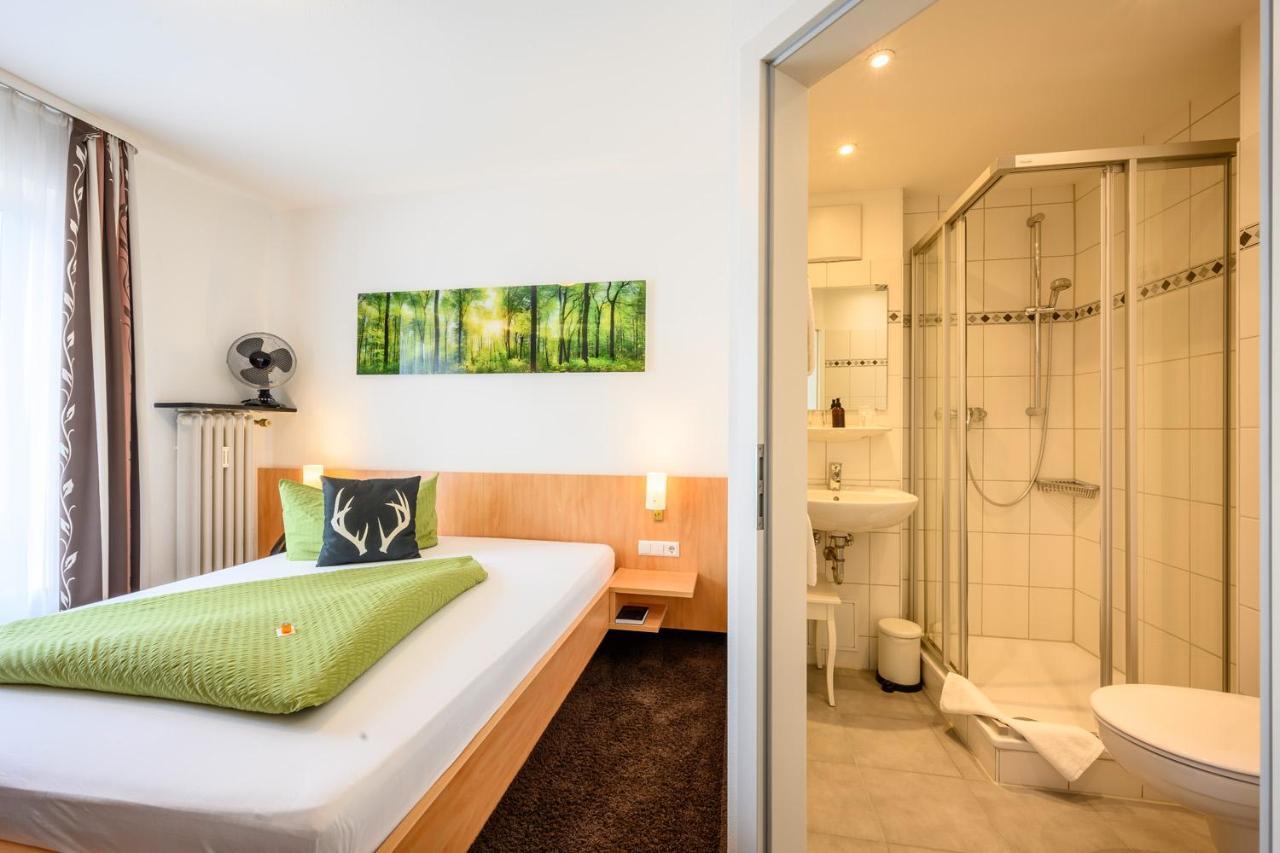 Hotel Goldener Hirsch ฟรีดริชส์ฮาเฟน ภายนอก รูปภาพ